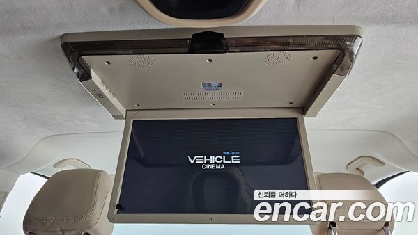 Mercedes-Benz V-Class 2023, фото 24