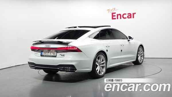 Audi A7 2022, фото 2