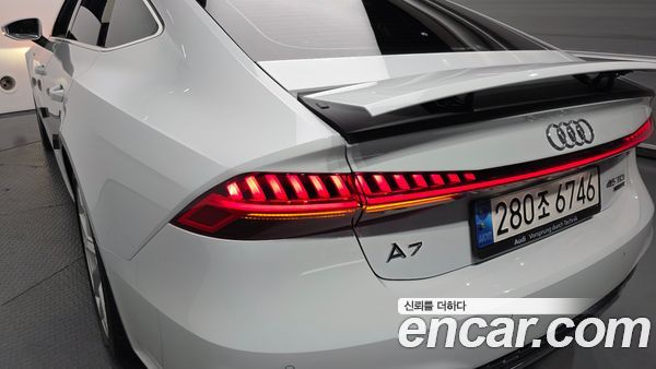 Audi A7 2022, фото 9