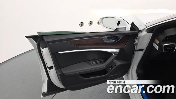 Audi A7 2022, фото 14