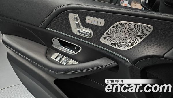 Mercedes-Benz GLS 2022, фото 29