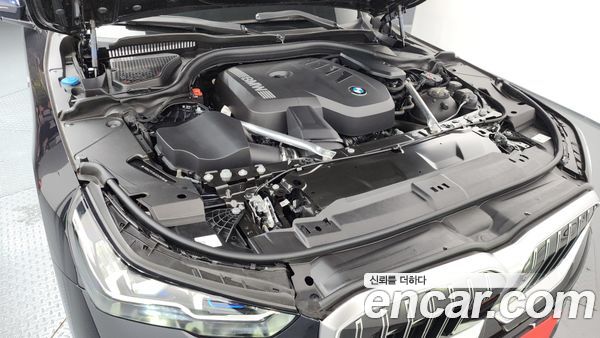BMW 5 Series 2025, фото 6