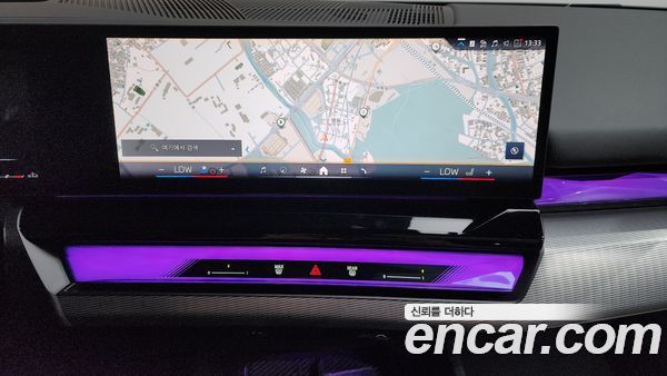 BMW 5 Series 2025, фото 18