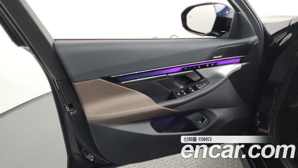 BMW 5 Series 2025, фото 14