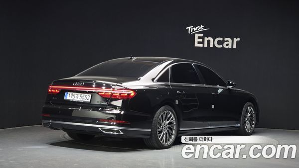 Audi A8 2021, фото 2