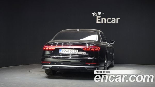 Audi A8 2021, фото 4