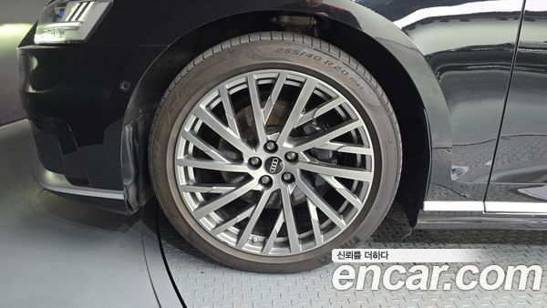 Audi A8 2021, фото 5