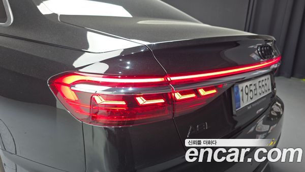 Audi A8 2021, фото 9