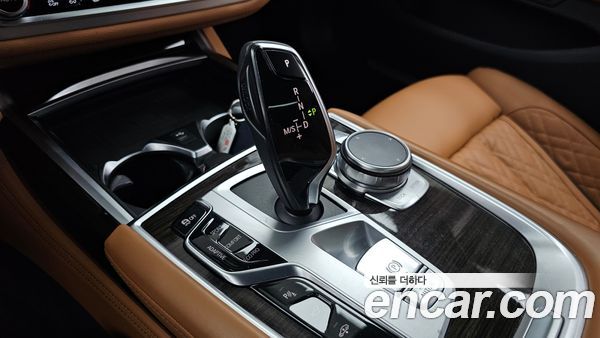 BMW 7 Series 2022, фото 12