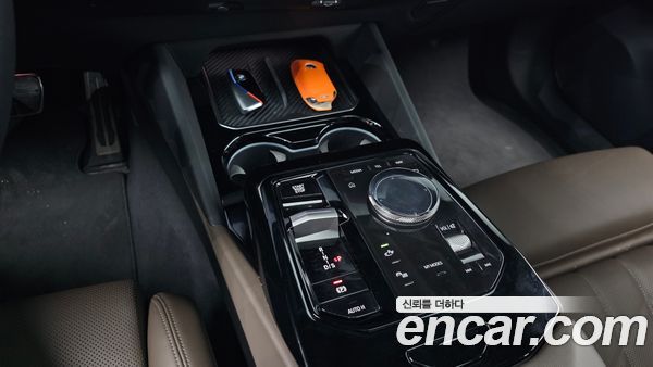 BMW 5 Series 2024, фото 11