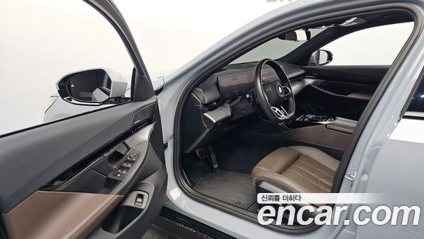 BMW 5 Series 2024, фото 12
