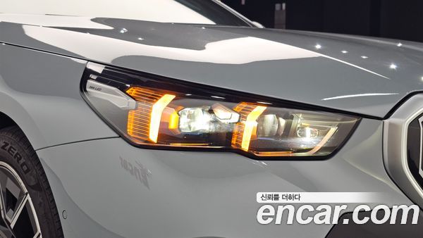 BMW 5 Series 2024, фото 7