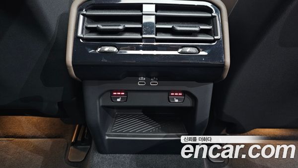 BMW 5 Series 2024, фото 26