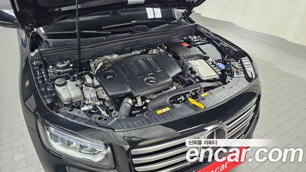 Mercedes-Benz GLB 2024, фото 5