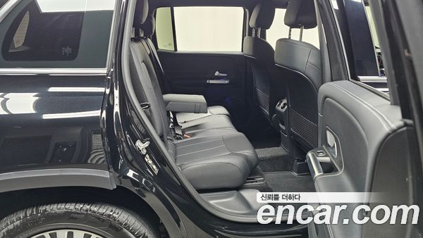 Mercedes-Benz GLB 2024, фото 16