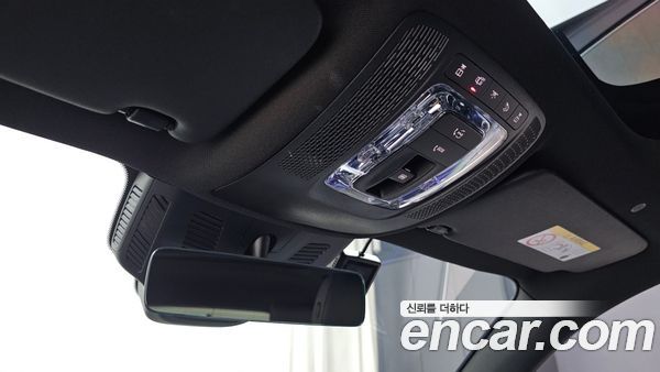 Mercedes-Benz GLB 2024, фото 23