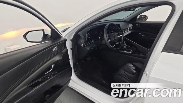 Hyundai Elantra 2021, фото 13