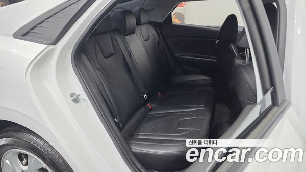 Hyundai Elantra 2021, фото 18