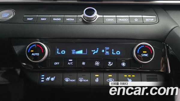 Hyundai Elantra 2021, фото 30
