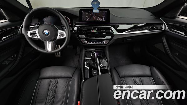 BMW 5 Series 2020, фото 10