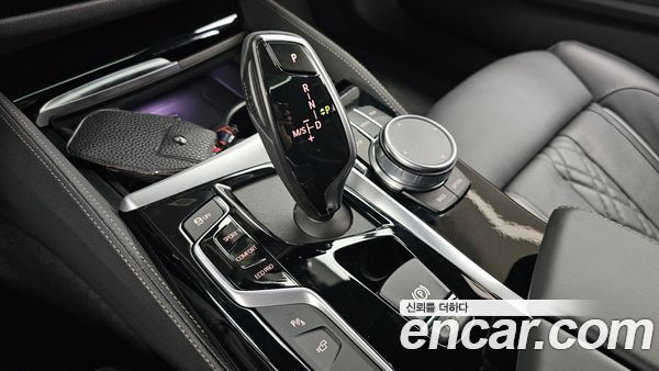 BMW 5 Series 2020, фото 12