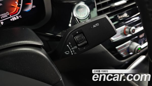 BMW 5 Series 2020, фото 27