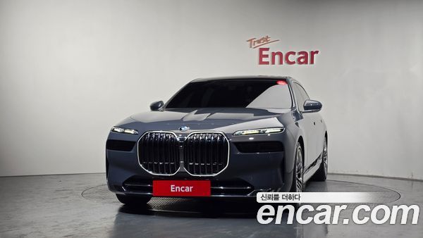 BMW 7 Series 2023, фото 3