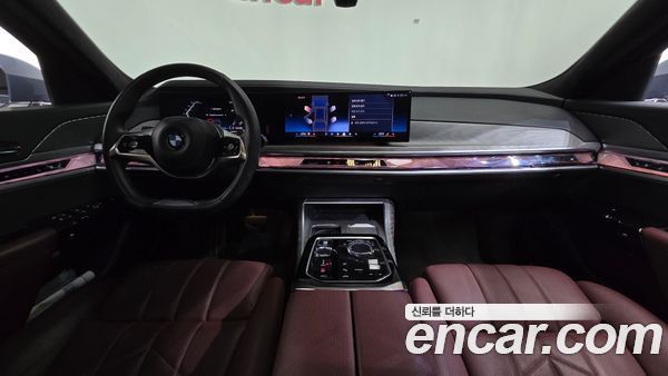 BMW 7 Series 2023, фото 10