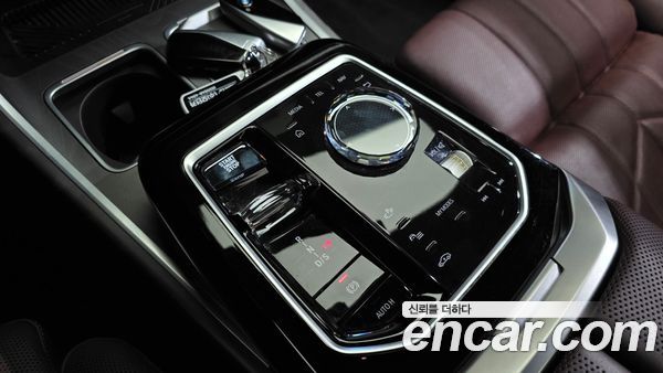 BMW 7 Series 2023, фото 12