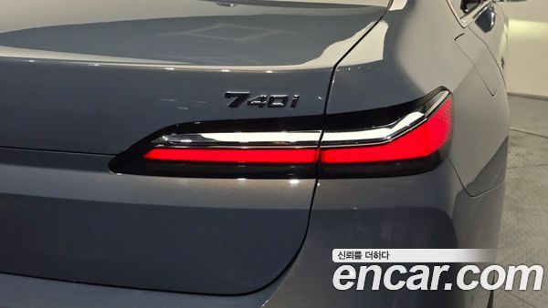 BMW 7 Series 2023, фото 9