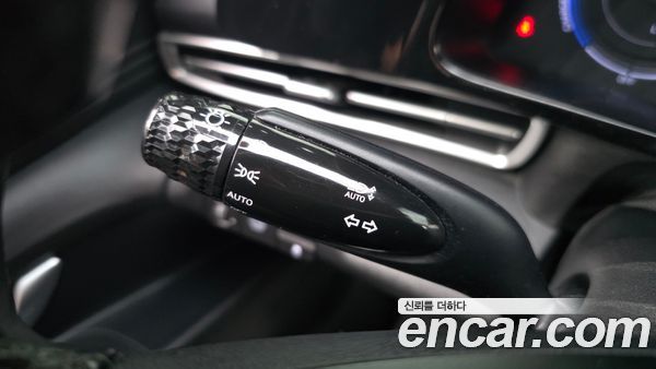 Hyundai Elantra 2023, фото 26
