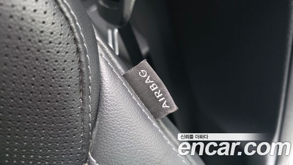 Hyundai Elantra 2023, фото 29