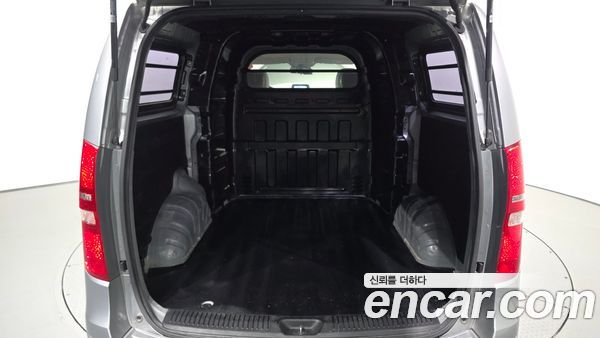 Hyundai Grand Starex 2021, фото 30