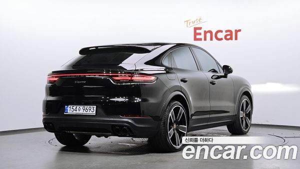Porsche Cayenne 2023, фото 2