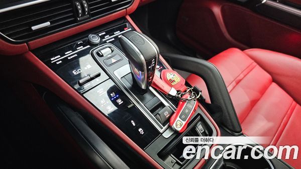 Porsche Cayenne 2023, фото 9