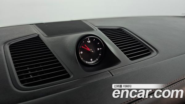 Porsche Cayenne 2023, фото 17