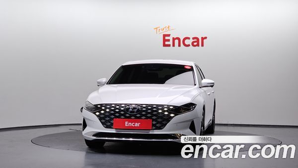 Hyundai Grandeur 2022, фото 3