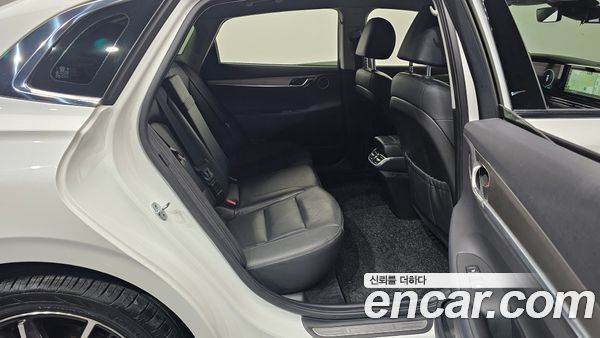 Hyundai Grandeur 2022, фото 17