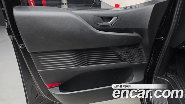 Hyundai Staria 2023, фото 14