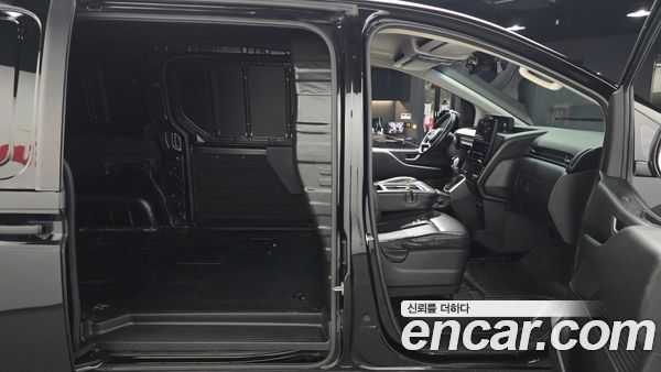 Hyundai Staria 2023, фото 16