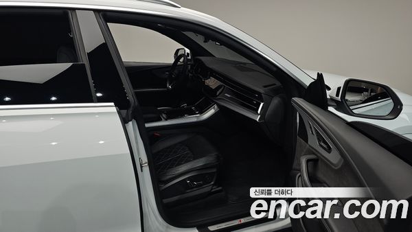 Audi Q8 2021, фото 16