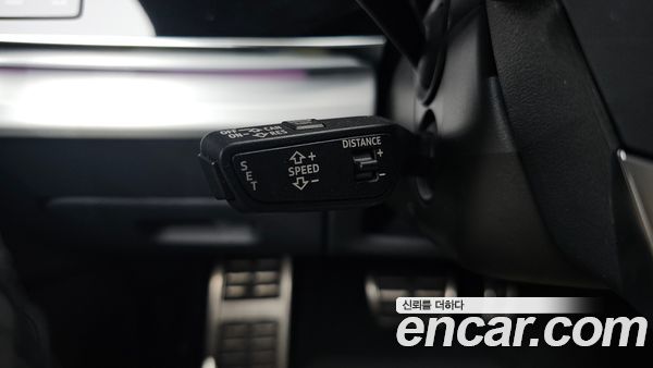 Audi Q8 2021, фото 23