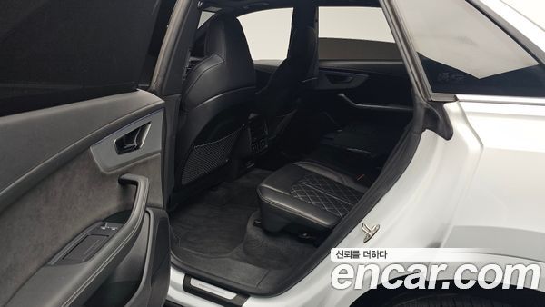 Audi Q8 2021, фото 15