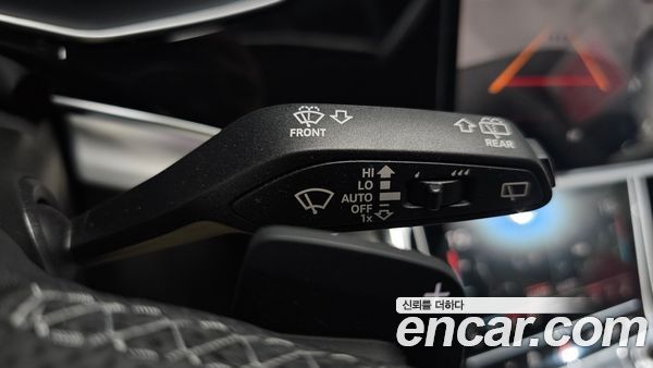 Audi Q8 2021, фото 33