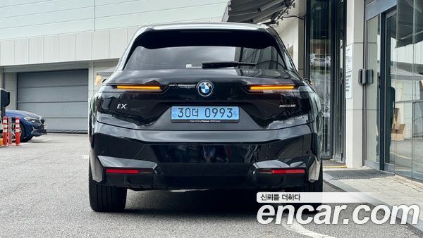 BMW iX 2024, фото 4