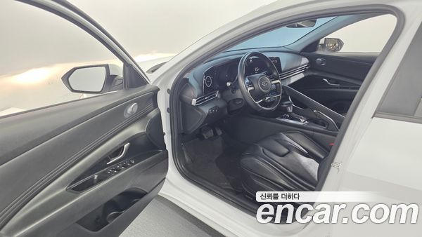 Hyundai Elantra 2022, фото 10
