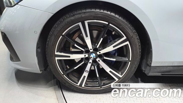 BMW 5 Series 2024, фото 5