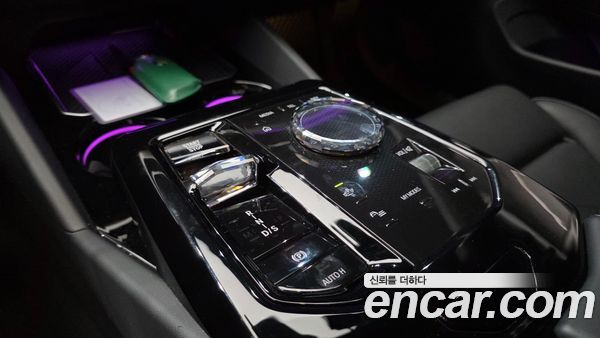 BMW 5 Series 2024, фото 12