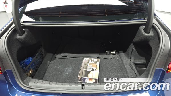 BMW 3 Series 2021, фото 30