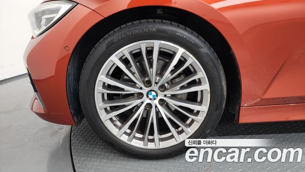 BMW 3 Series 2021, фото 5
